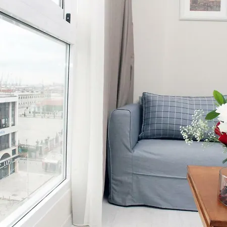 Waterfront Luxury Sea View 公寓