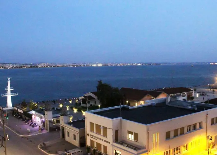 Waterfront Luxury Sea View