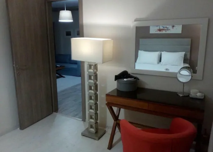 Waterfront Luxury Sea View Apartamento