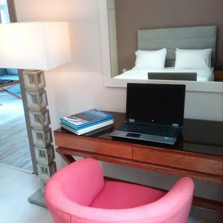 Waterfront Luxury Sea View テッサロニキ
