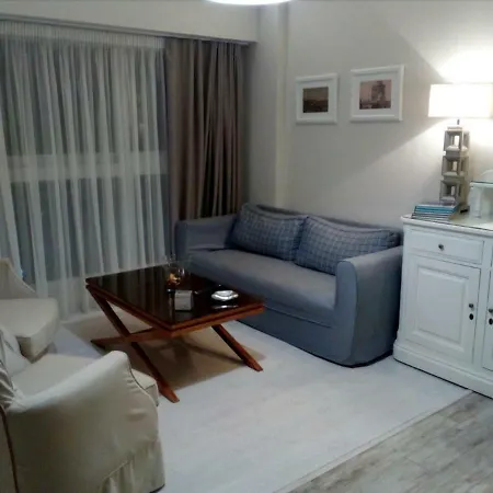 Waterfront Luxury Sea View 아파트